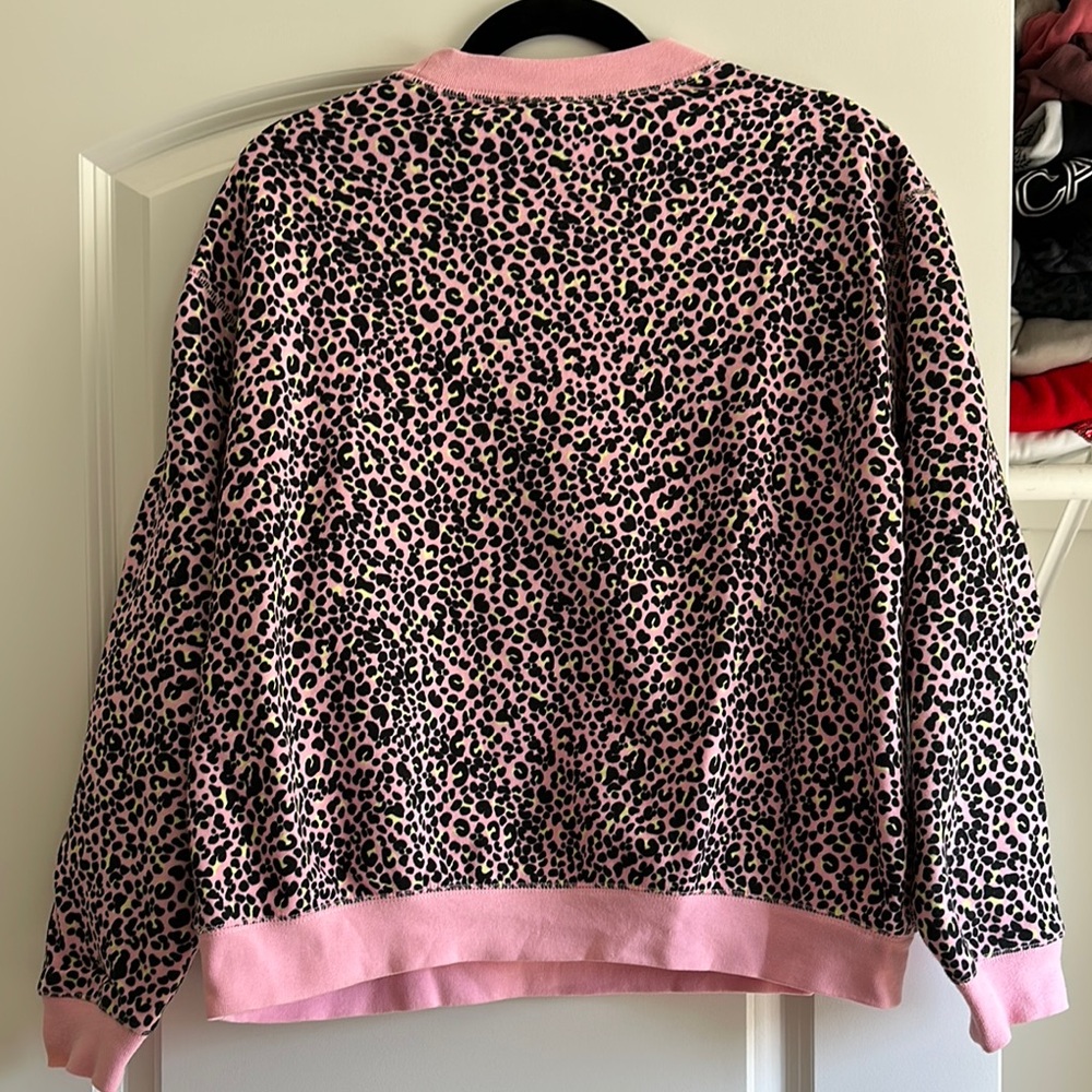 Nike Pink Leopard Print Sweatshirt - Picture 2 of 2